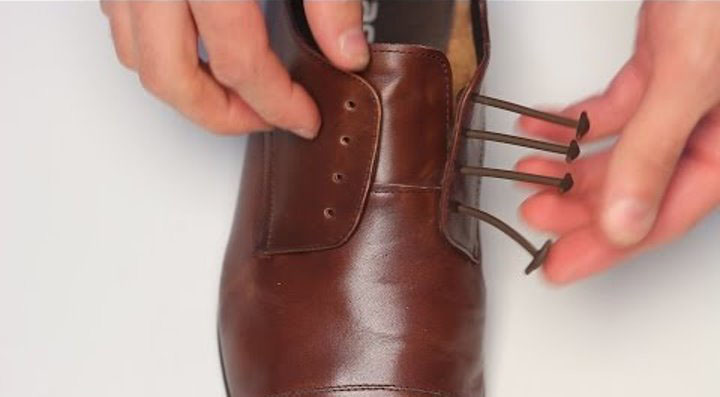 Туфли с силиконовыми шнурками